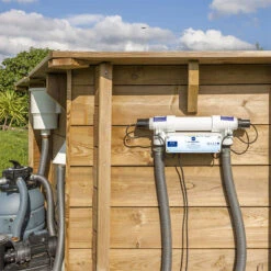 Equipo De Desinfección UV De GRE UVC25 -Suministros Para Piscinas equipo desinfeccion uv gre uvc25 instalacion